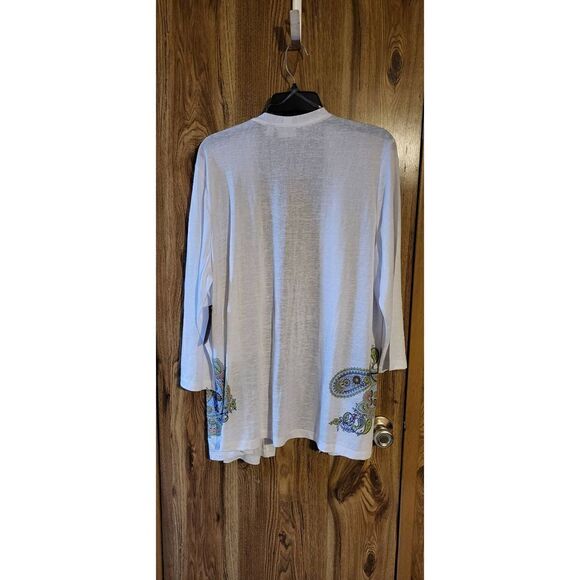 NWT Kim Rogers white open cardigan with blue/green Paisley print at bottom - Picture 5 of 6